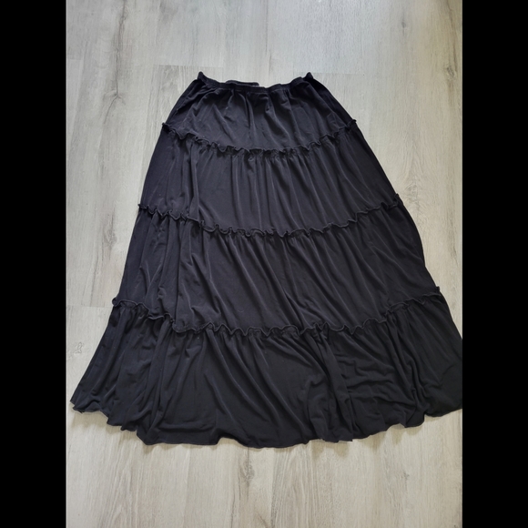 Ruffled Skirt - Picture 2 of 3